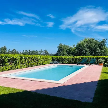 Casa de Férias Chale Davim Com Piscina -tranquilidade E Conforto Lourical